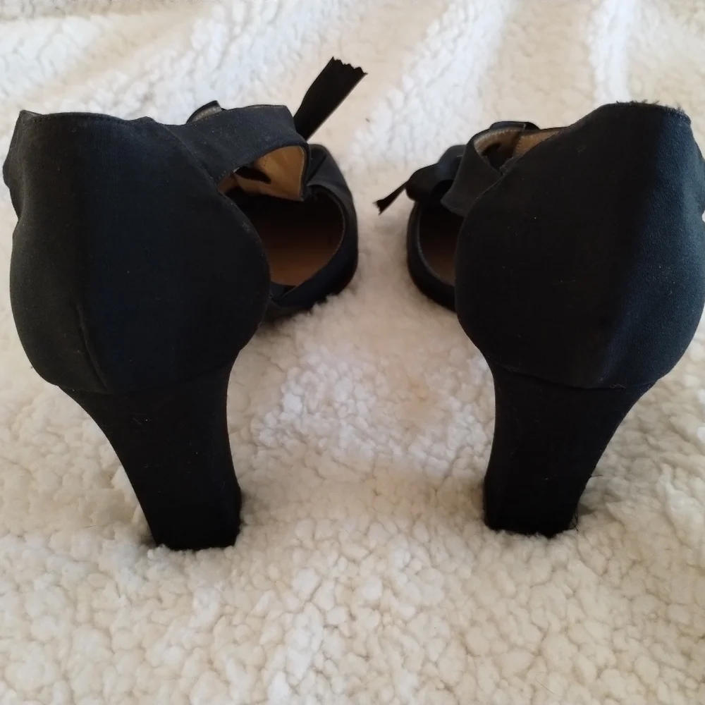 Yves Saint Laurent Vintage YSL Black Velvet Leather Laced Bow Y2K Tied Heels - Picture 7 of 11